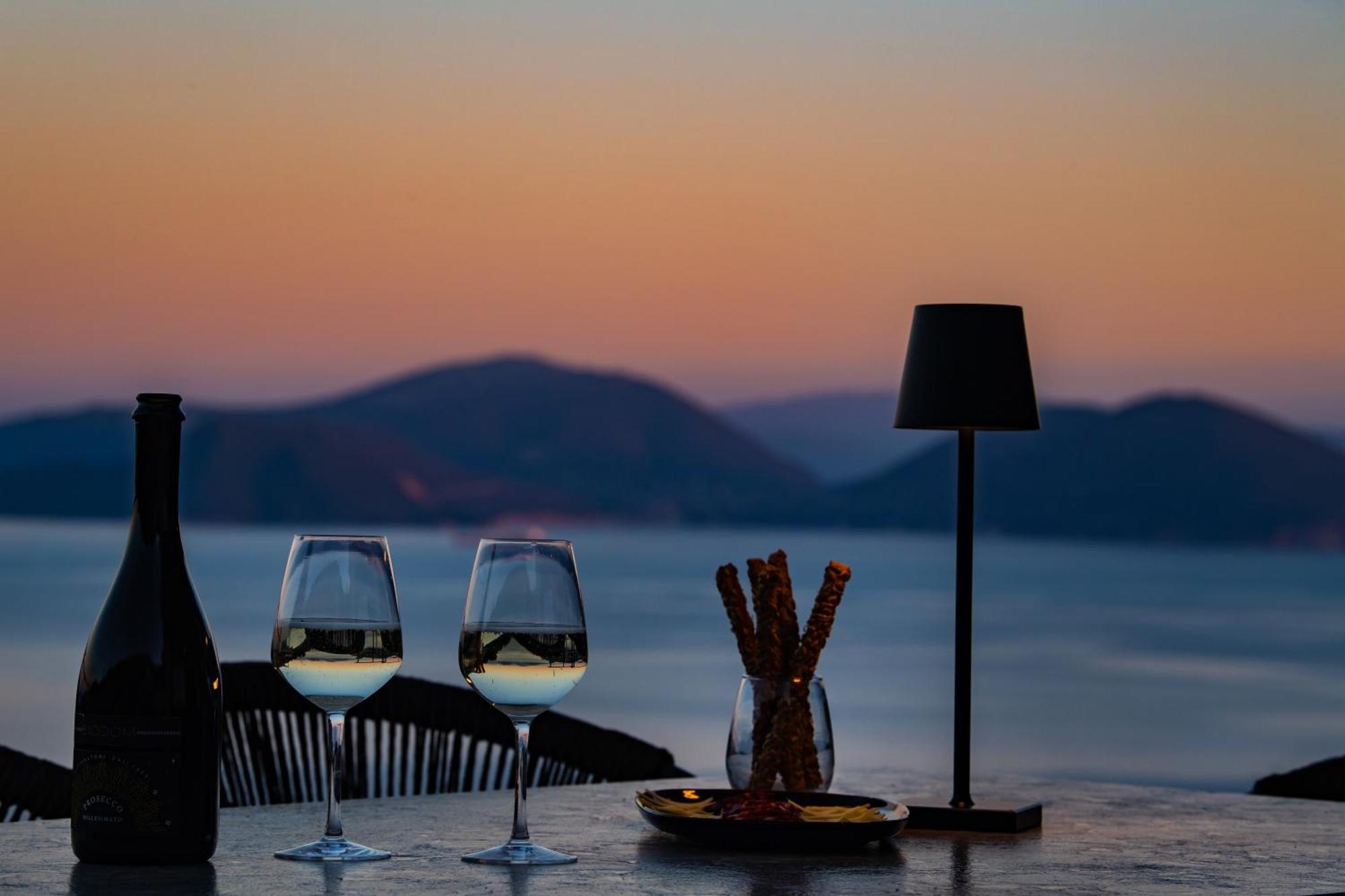 Pantea Luxury Villa Vasilikí Buitenkant foto